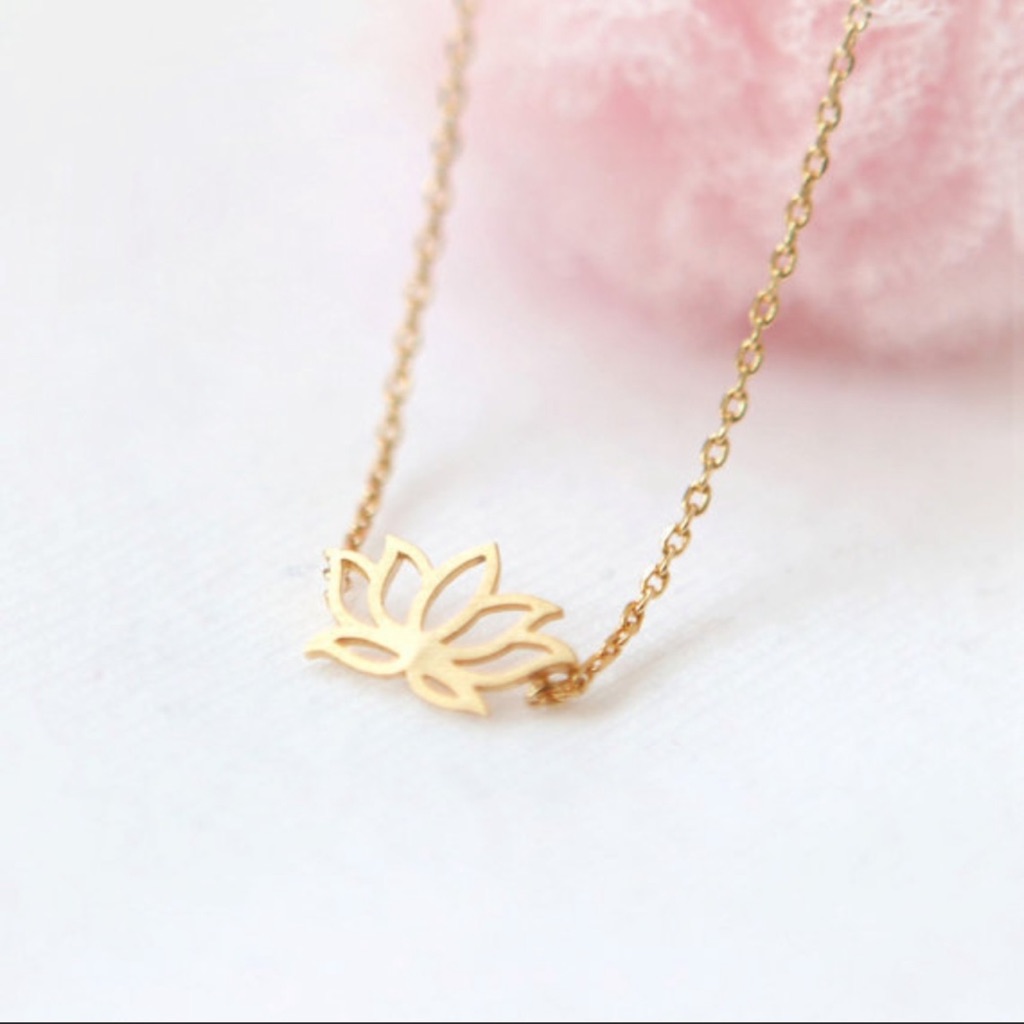 Gold Color Lotus Pendant Necklace